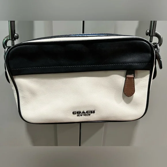 COACH Graham Leather Color Block Crossbody Bag (Unisex) 🔥 - Picture 15 of 16